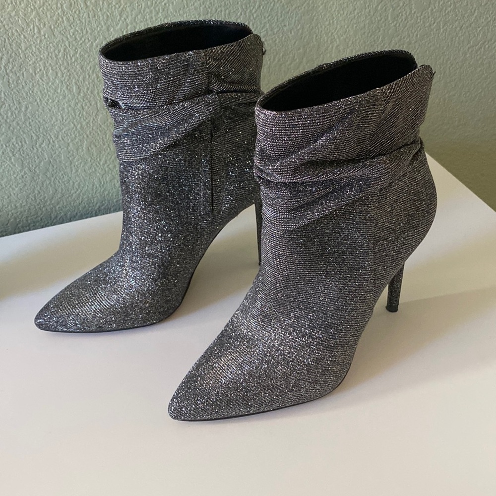Size 6 Jessica Simpson booties only worn once